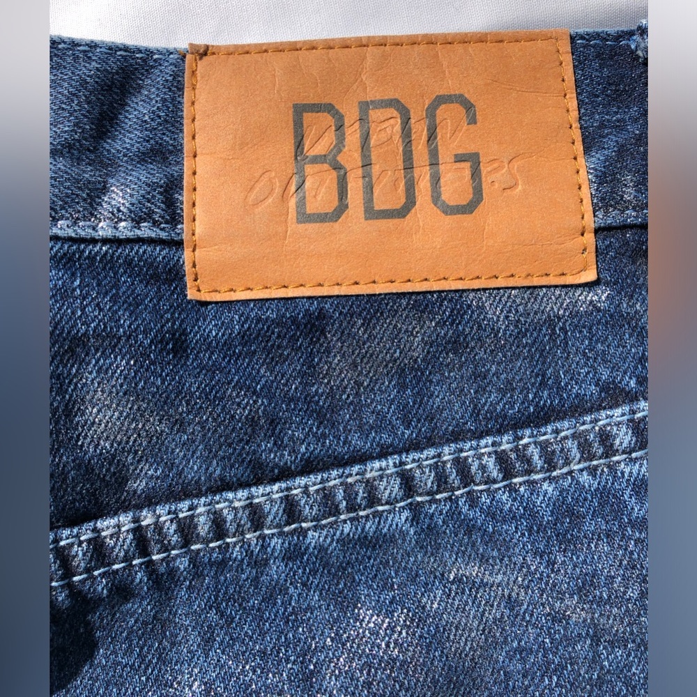 UO silver metallic cowboy jeans-size 27 - Picture 7 of 14